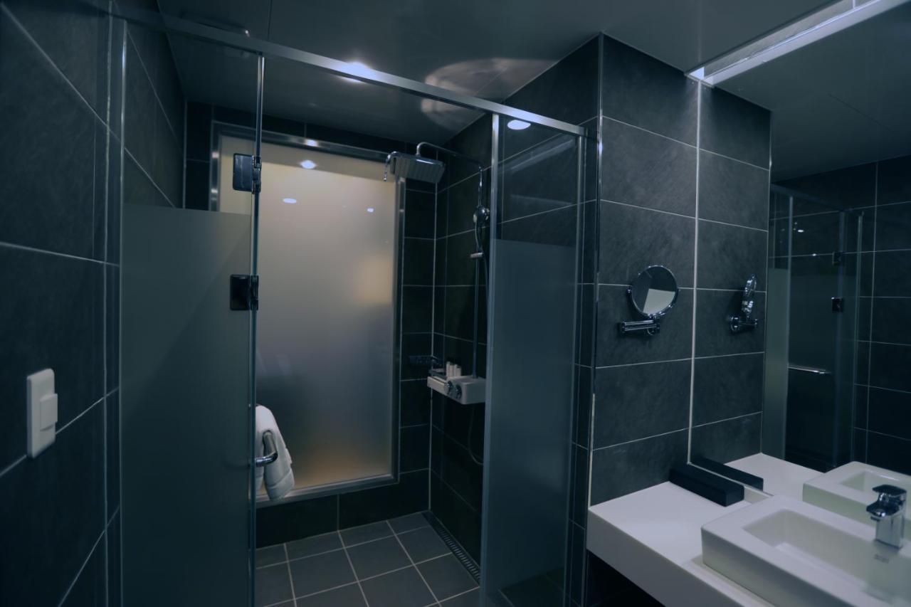 The Qube Resort Jeju Seogwipo Zewnętrze zdjęcie