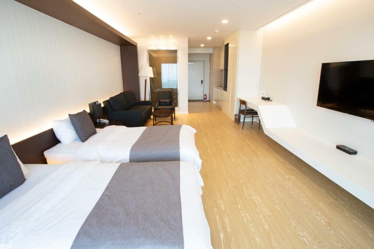 The Qube Resort Jeju Seogwipo Zewnętrze zdjęcie
