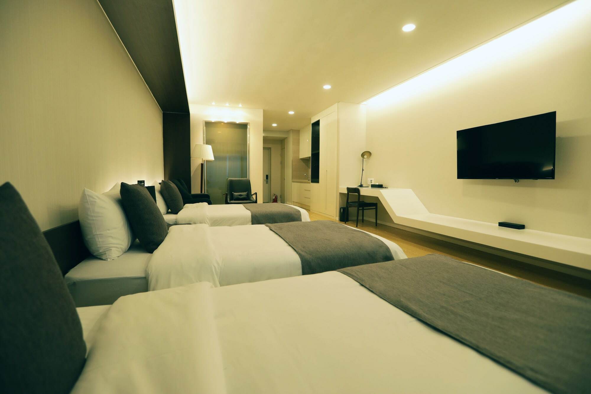 The Qube Resort Jeju Seogwipo Zewnętrze zdjęcie