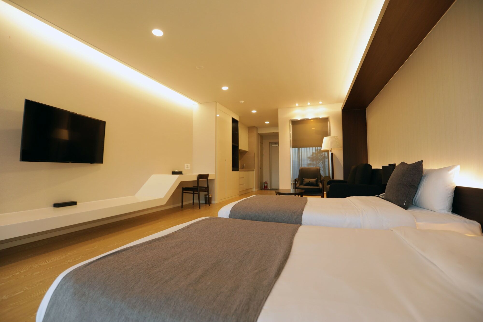 The Qube Resort Jeju Seogwipo Zewnętrze zdjęcie